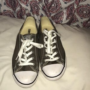 Low profile converse